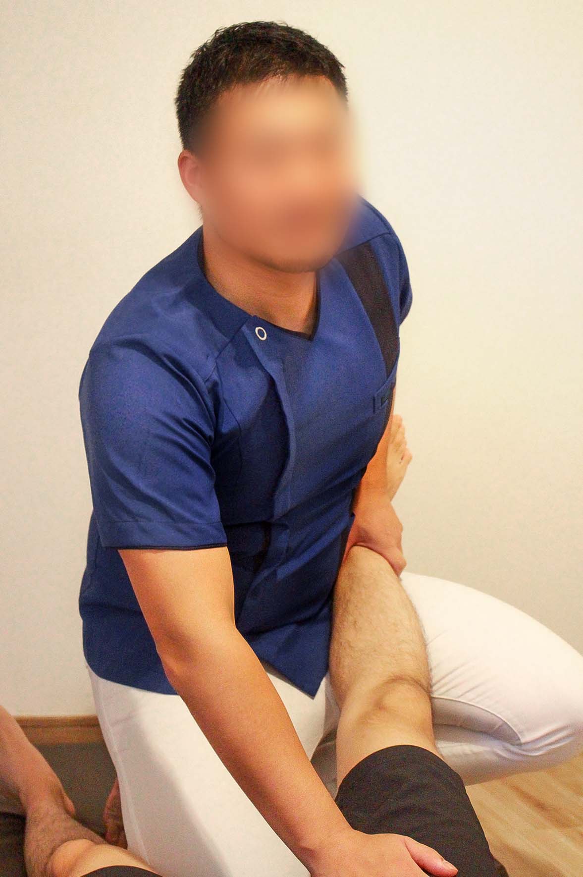 橋向 歩 (ハシガ アユム)